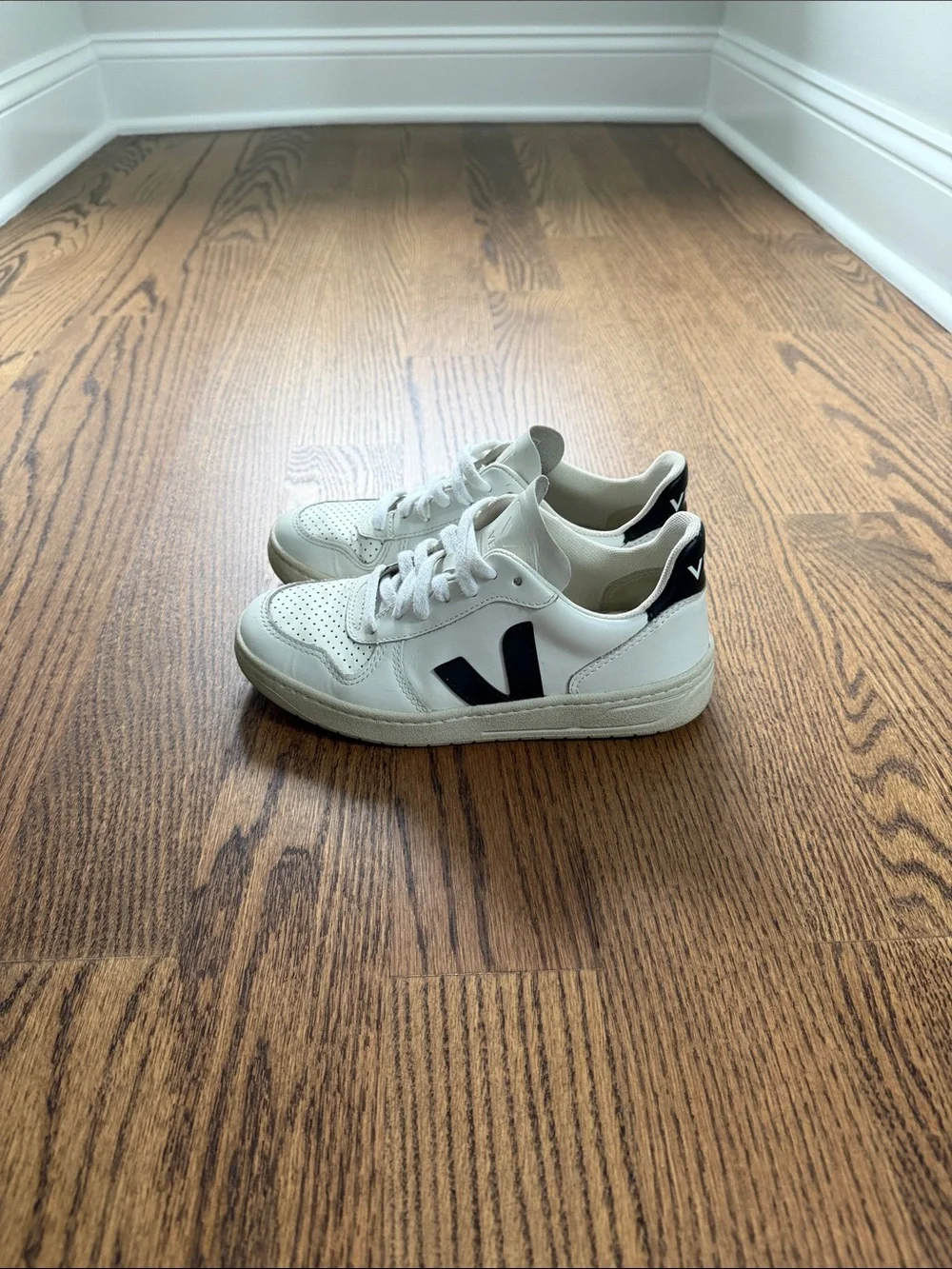 Veja classic low